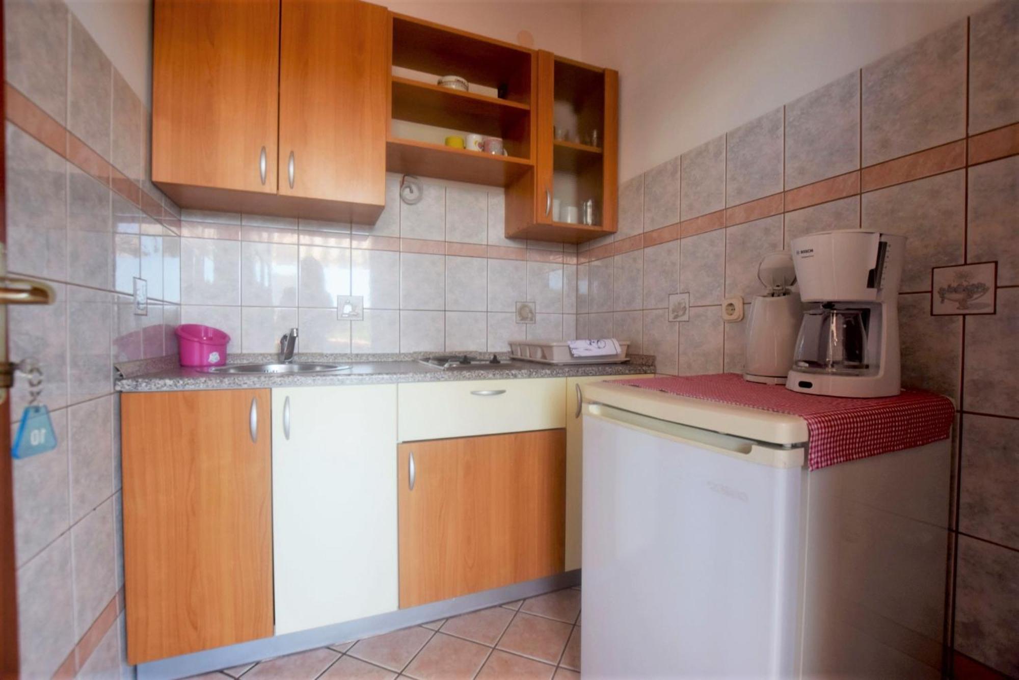 Apartments Adriana Starigrad Paklenica Quarto foto
