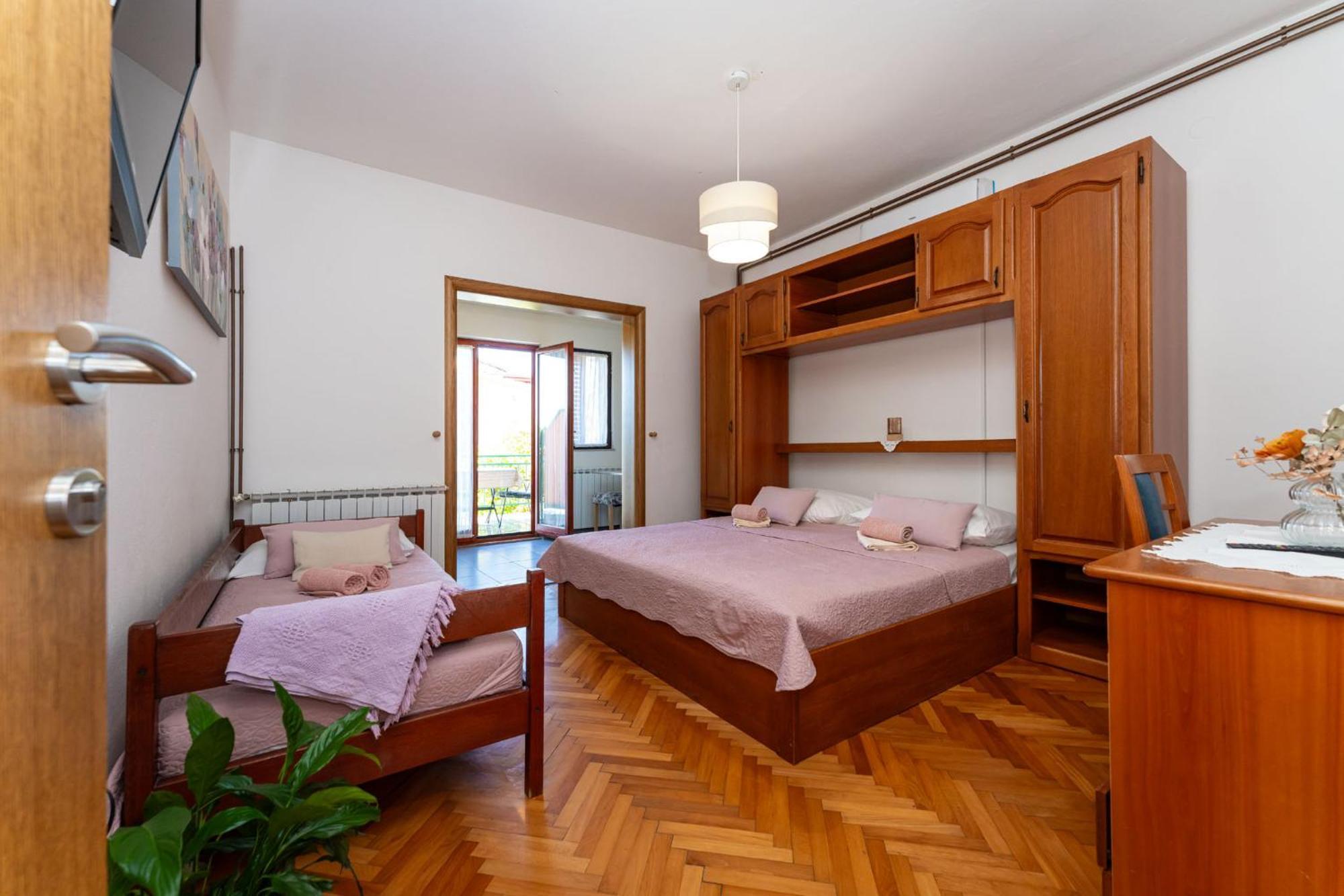 Apartments Adriana Starigrad Paklenica Exterior foto